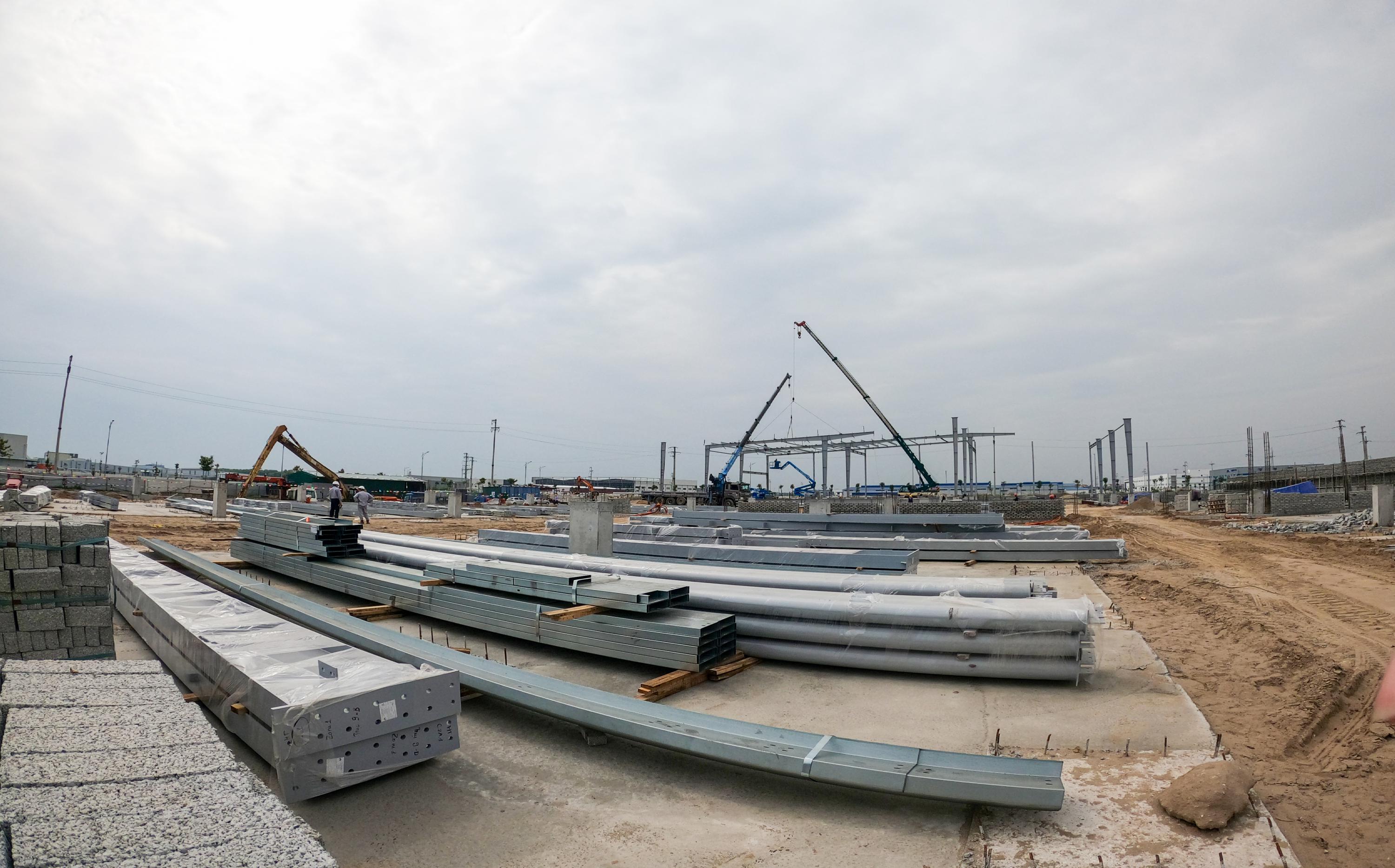 NHÀ KHO LIỀN KỀ HOÀNG THỊNH SEMBCORP