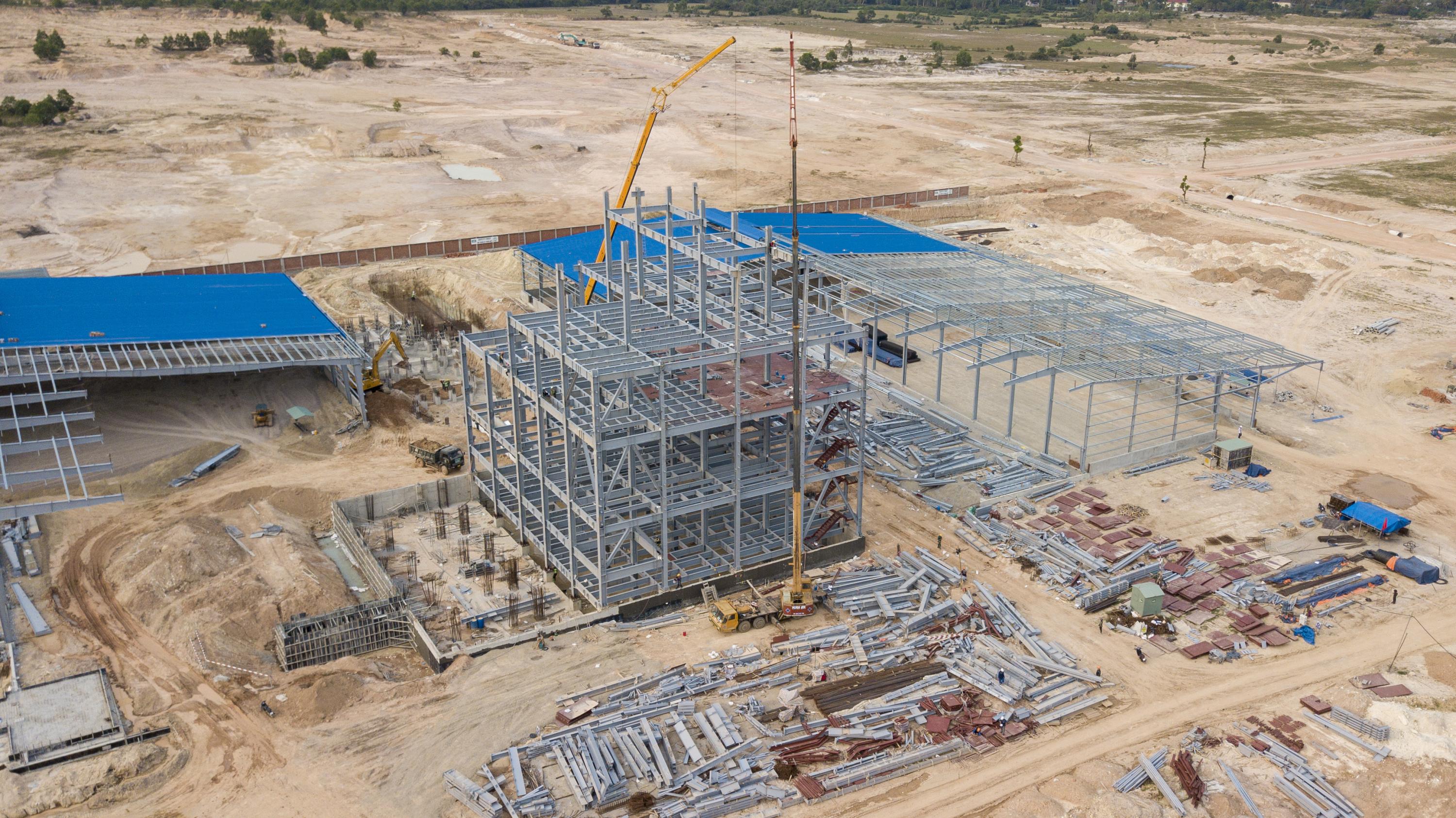 NHÀ MÁY CÁM HẢI LONG