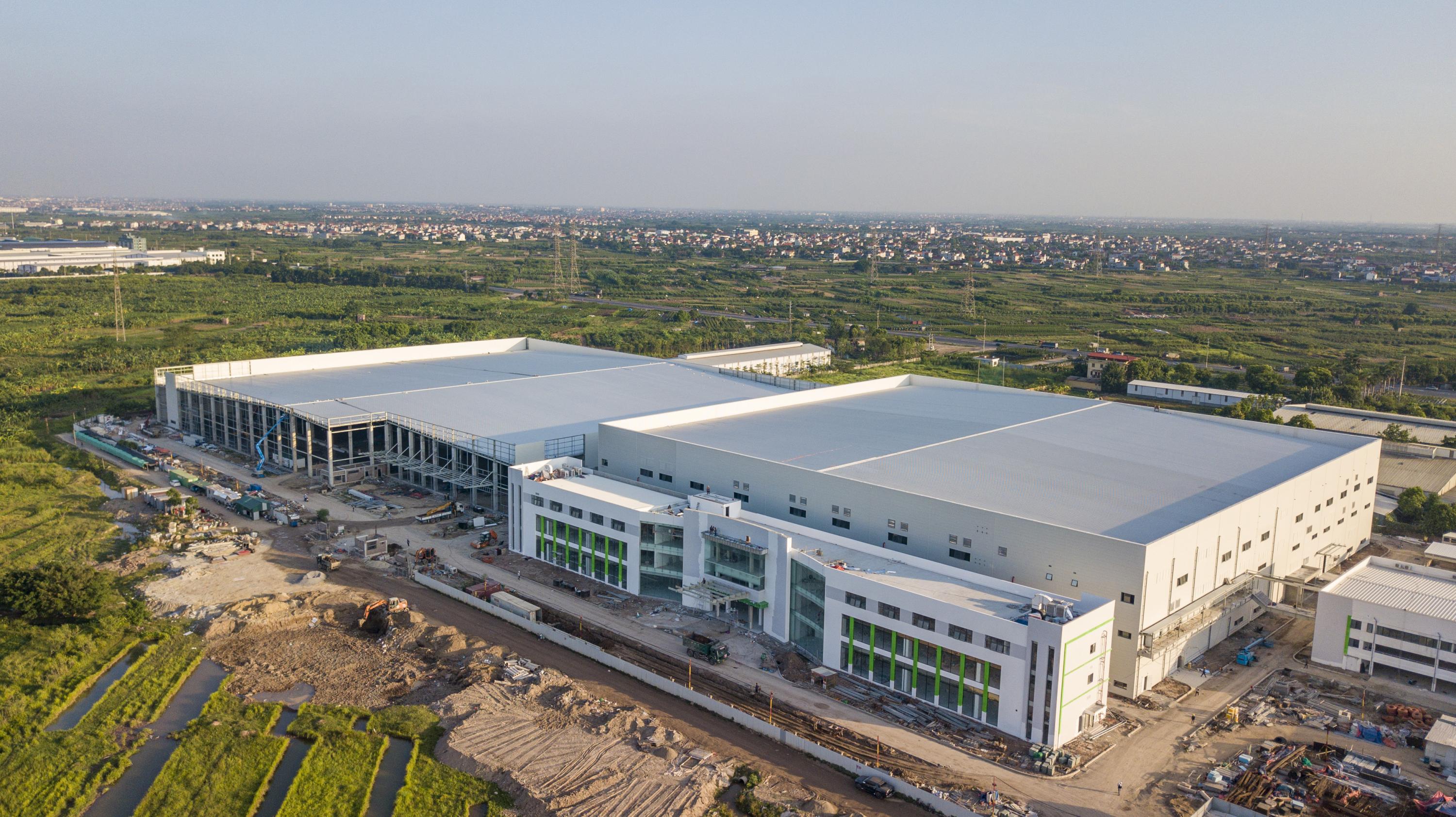 NHÀ MÁY SẢN XUẤT Ô TÔ VIỆT NHẬT