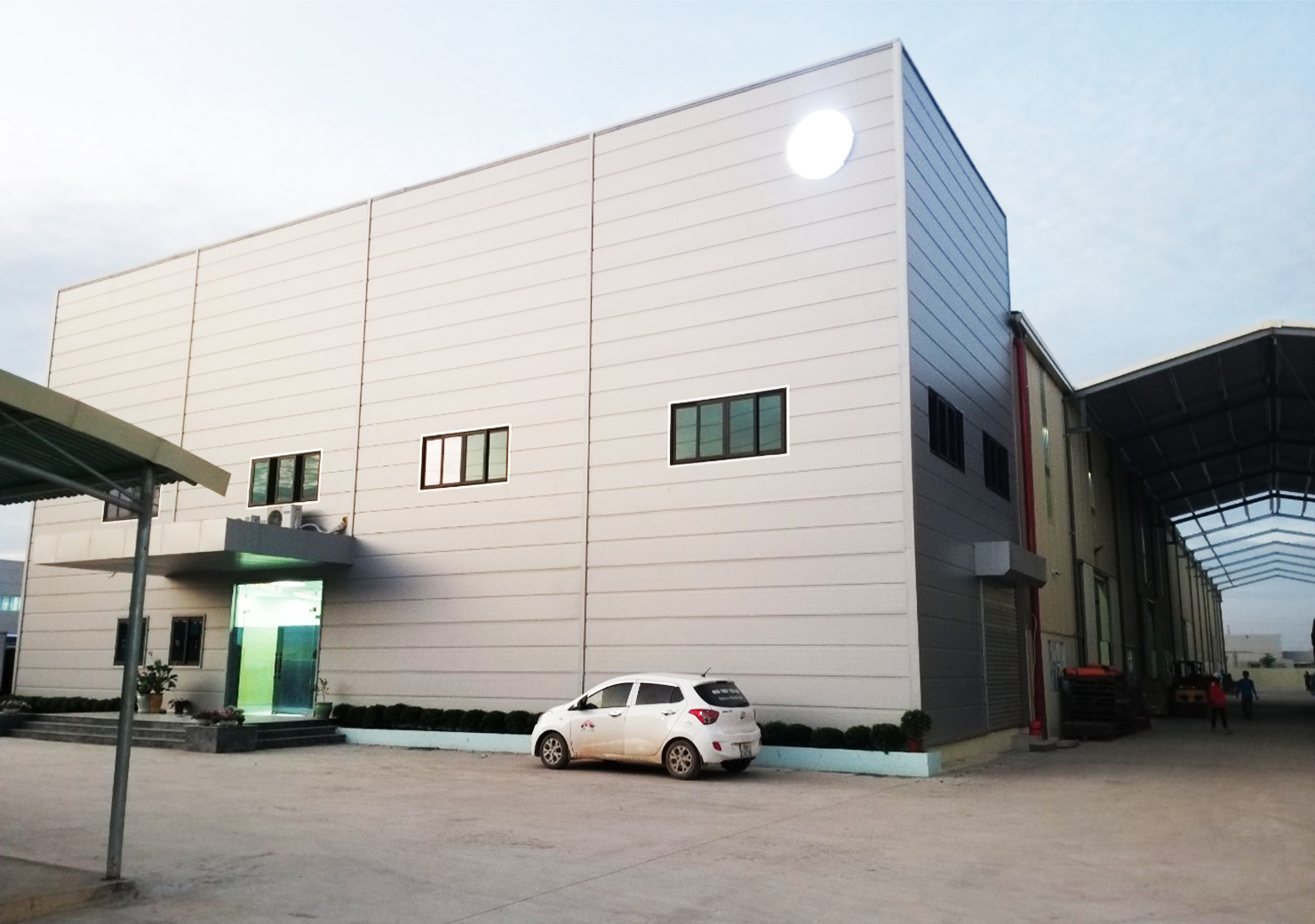 株式会社ヴィンジャン投資貿易倉庫