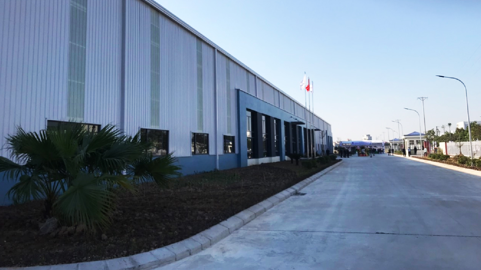 VIGLACERA省エネガラス加工工場