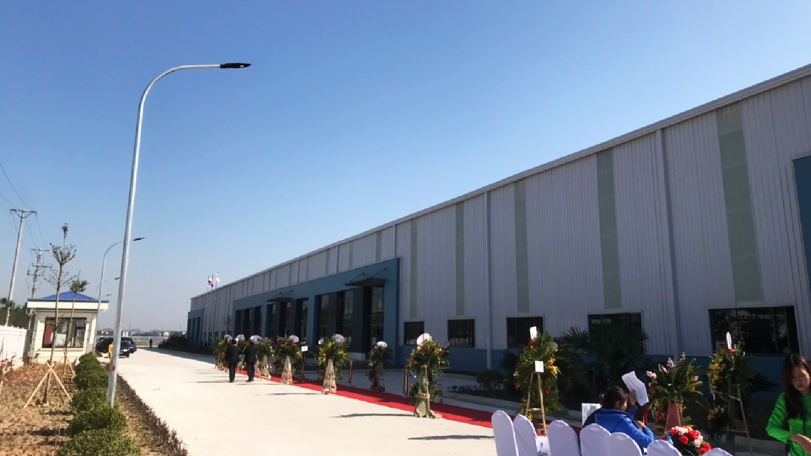 VIGLACERA省エネガラス加工工場