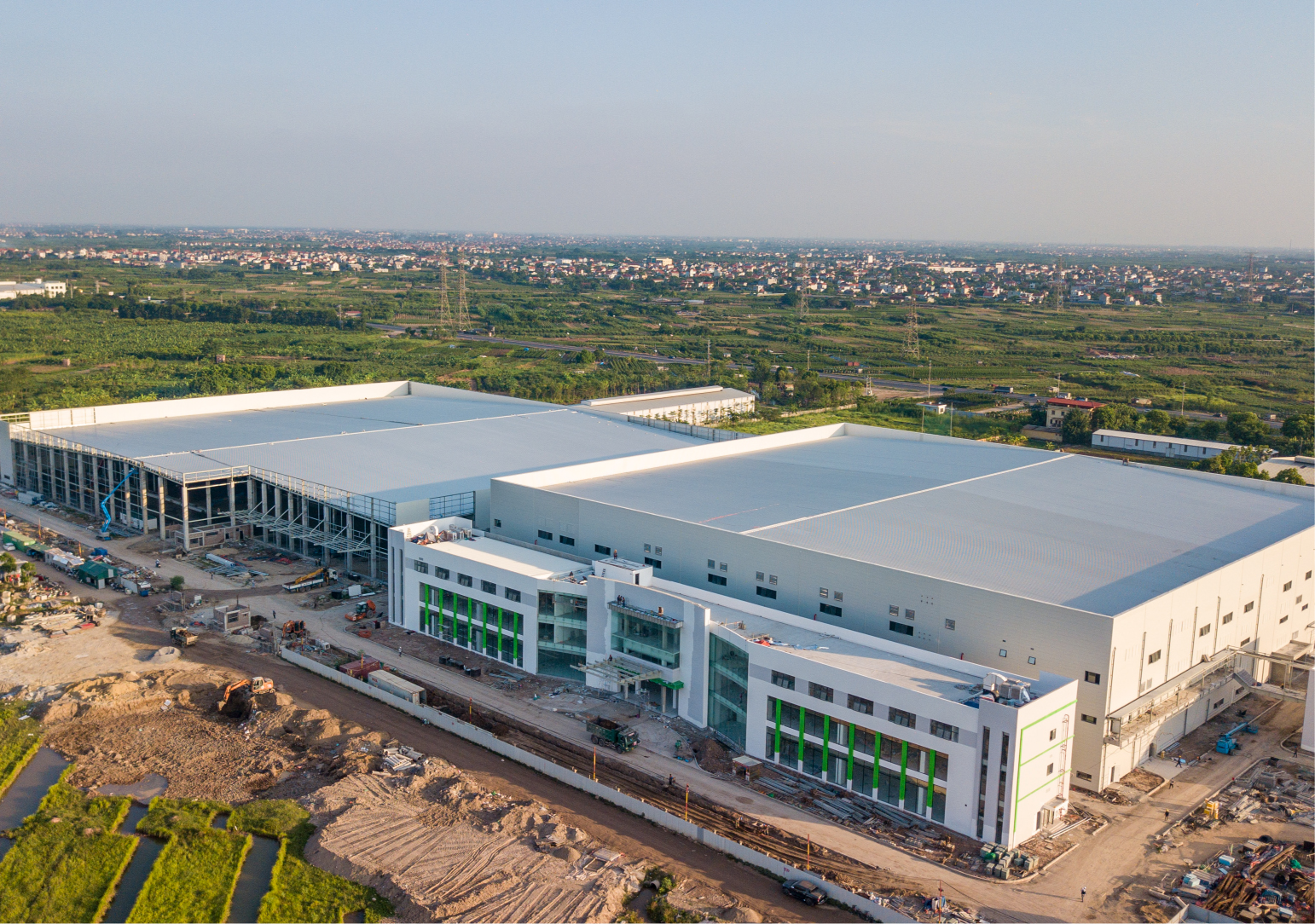 NHÀ MÁY SẢN XUẤT Ô TÔ VIỆT NHẬT