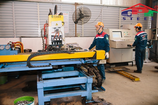 THI CÔNG NHÀ THÉP TIỀN CHẾ TẠI HÀ NỘI